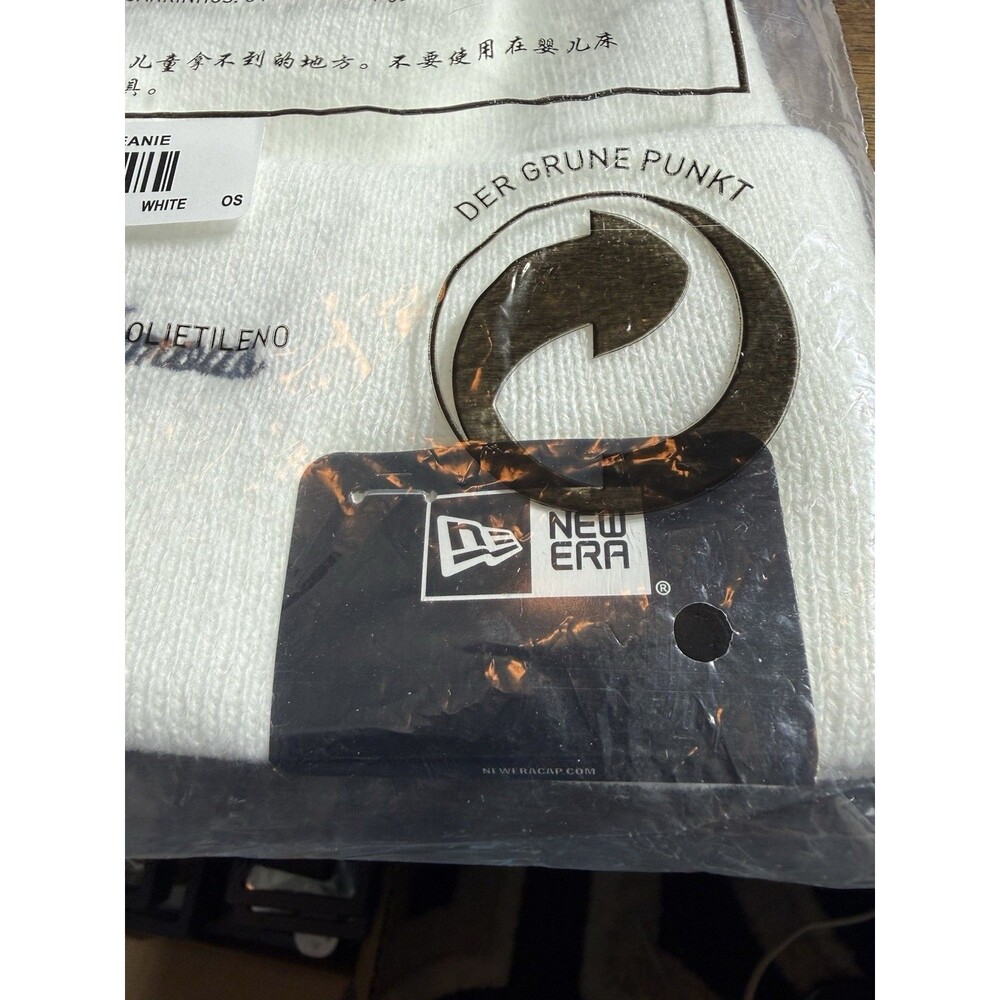 Supreme New Era Beanie, White With Red Box Logo Hat - Picture 3 of 5